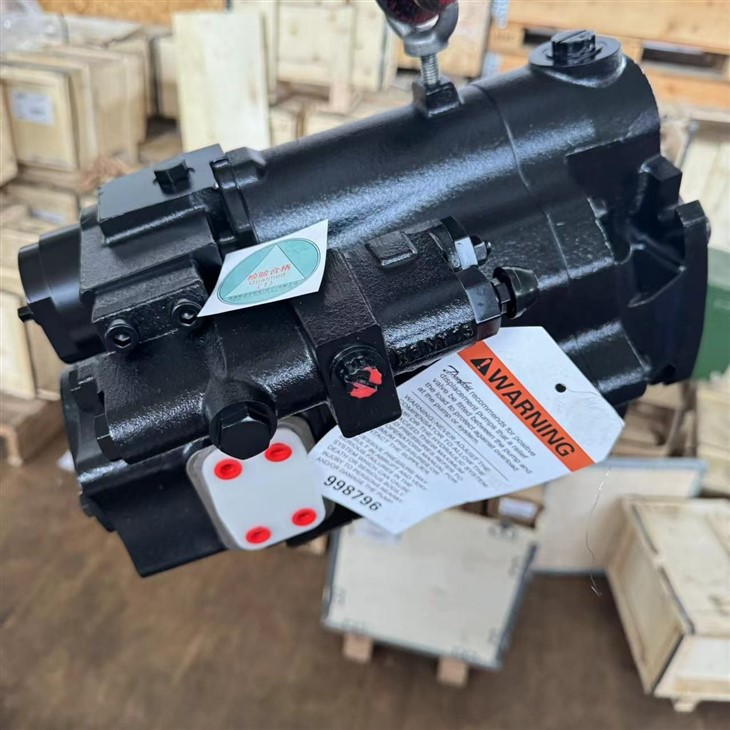 PVM098ER11GS02BYC25200001A0A Danfoss PVM Piston Pump VICKERS By Danfoss